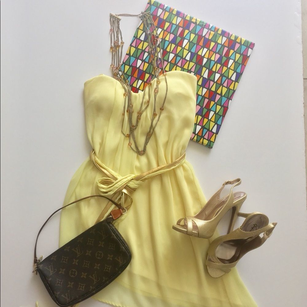 Arden B yellow & gold strapless top